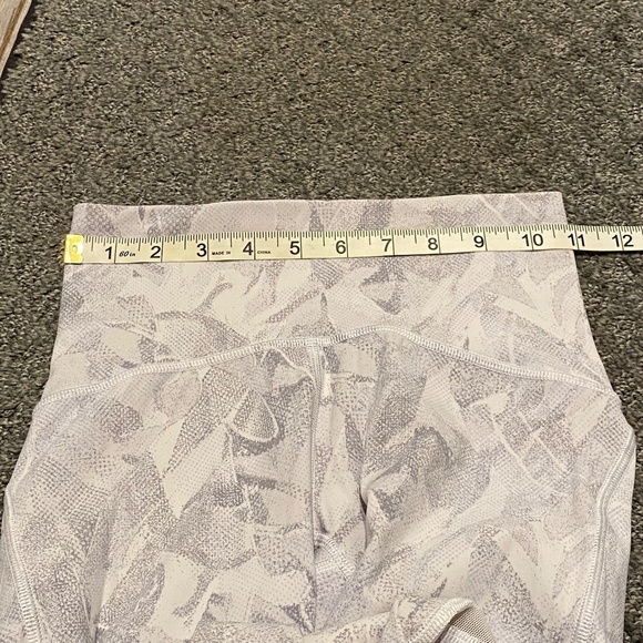 Lululemon Train Times 7/8 Pant *25" Jasmine White Multi / White 16469 - Picture 11 of 16